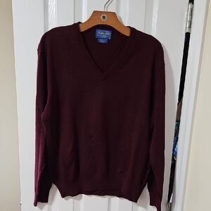 Pendleton Men's V-Neck Sweater - Deep Burgundy